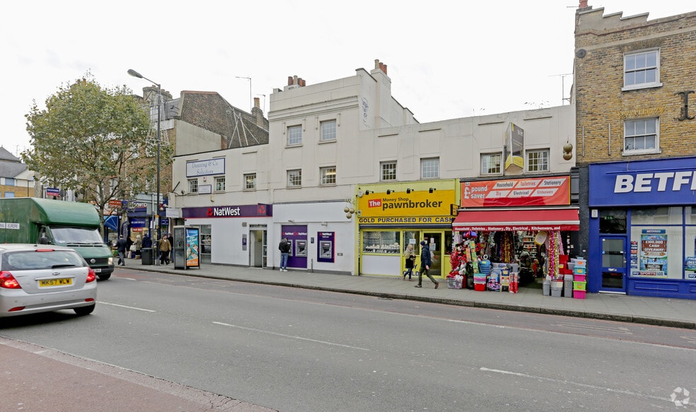 64-70 Denmark Hl, London for lease - Building Photo - Image 1 of 3