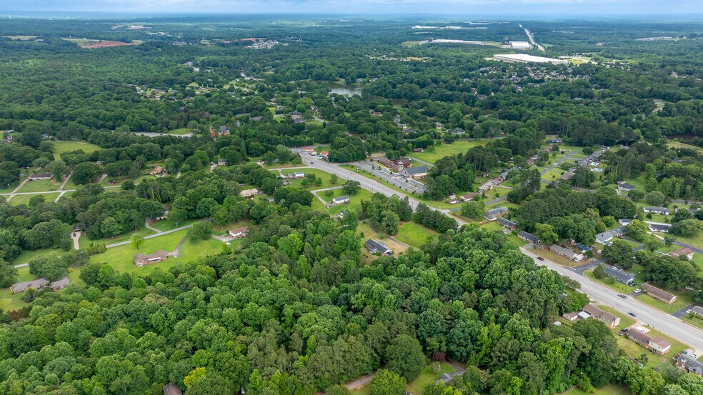 5670 Reidville Rd, Moore, SC à vendre - Photo du bâtiment - Image 1 de 9
