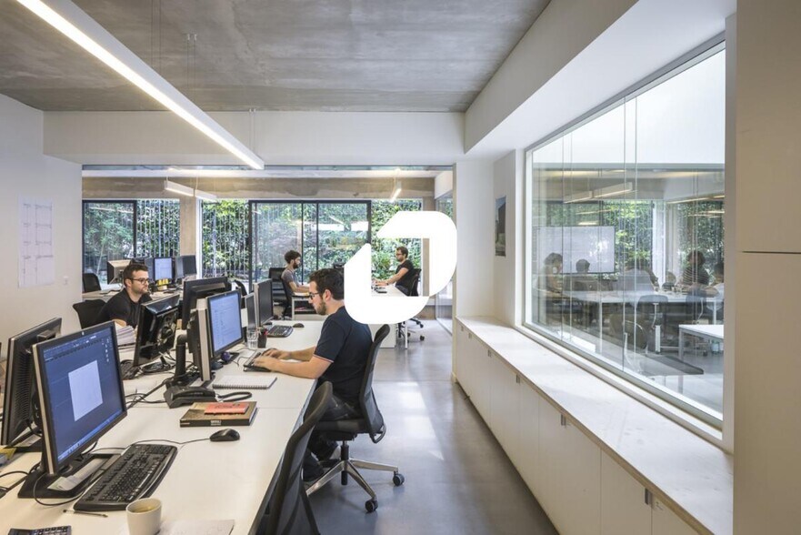 15-17 Rue Vulpian, Paris for lease - Building Photo - Image 3 of 11