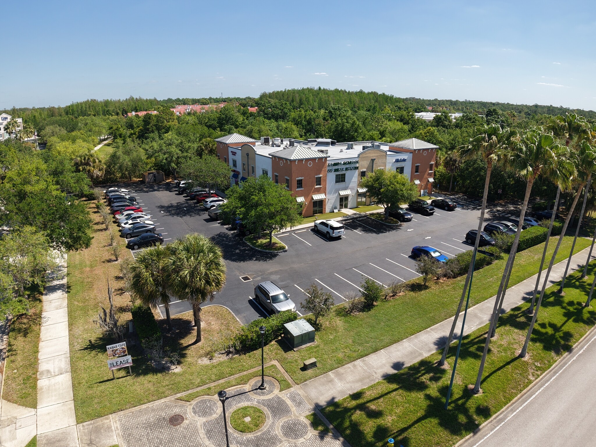 18101 Highwoods Preserve Pkwy, Tampa, FL for lease Primary Photo- Image 1 of 11