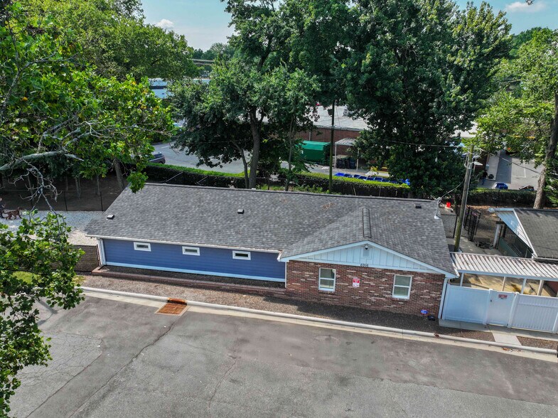 6916 Harrisburg Rd, Charlotte, NC à vendre - Photo du bâtiment - Image 3 de 12