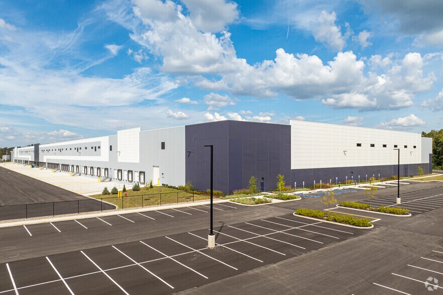 67 Route 40, Carneys Point Township, NJ à vendre - Photo du bâtiment - Image 2 de 5