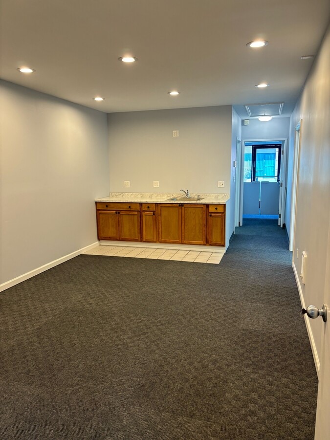 1555 Yosemite Ave, San Francisco, CA 94124 - Unit 27 - - Interior Photo - Image 2 of 4