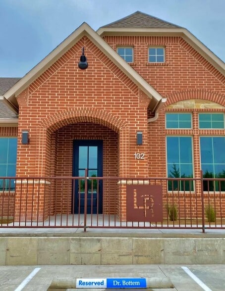 1000 Legacy Ranch Rd, Waxahachie, TX à louer - Photo du bâtiment - Image 2 de 10