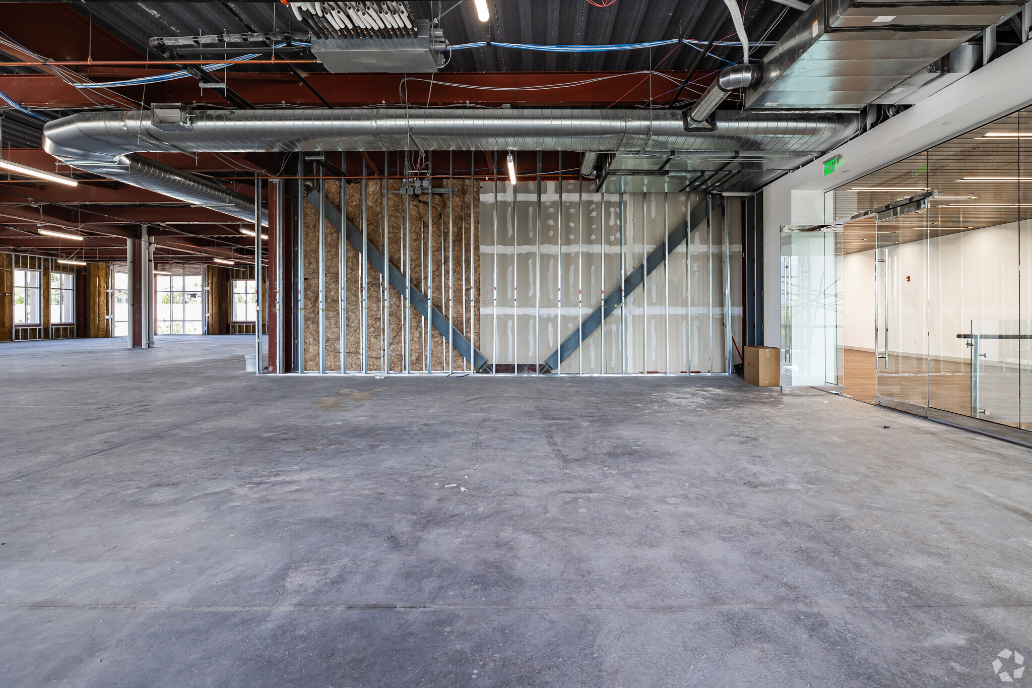 11240 S River Heights Dr, South Jordan, UT for lease Interior Photo- Image 1 of 6