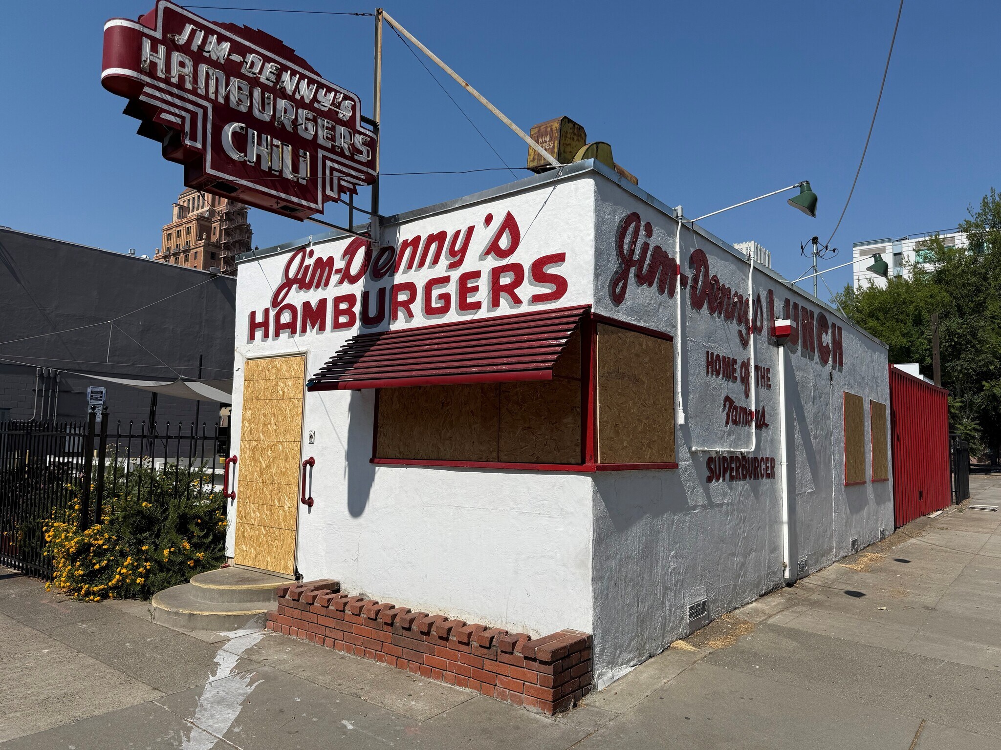 Historical Jim Denny Building and 1125 I portefeuille de 2 propriétés à vendre sur LoopNet.ca Photo du bâtiment- Image 1 de 7