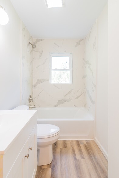 506 E Marion St, Shelby, NC for sale - Interior Photo - Image 2 of 84