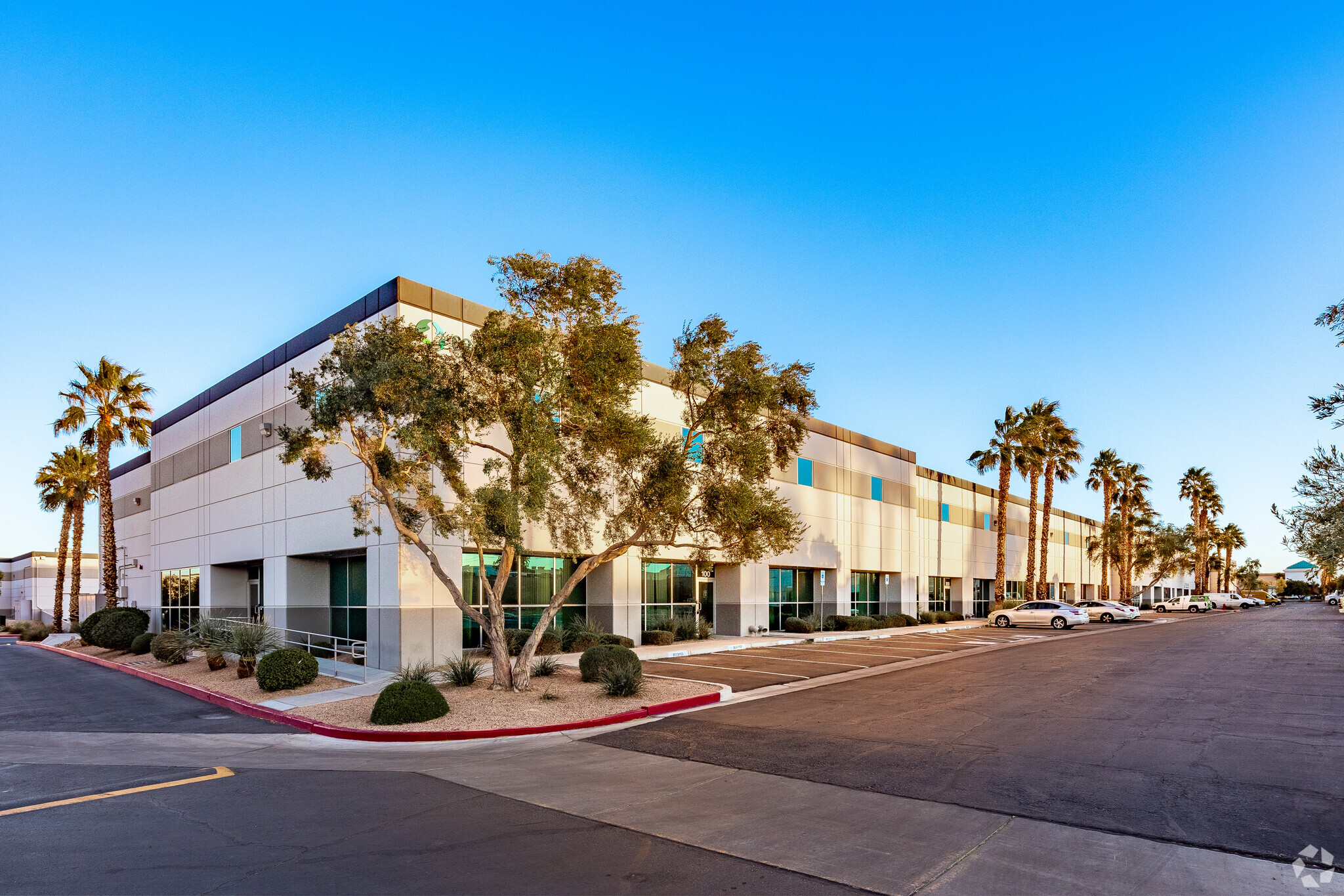 6275 S Pearl St, Las Vegas, NV for lease Building Photo- Image 1 of 4