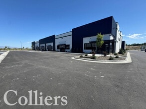 4886 W Grand Mogul Dr, Meridian, ID for lease Interior Photo- Image 1 of 7