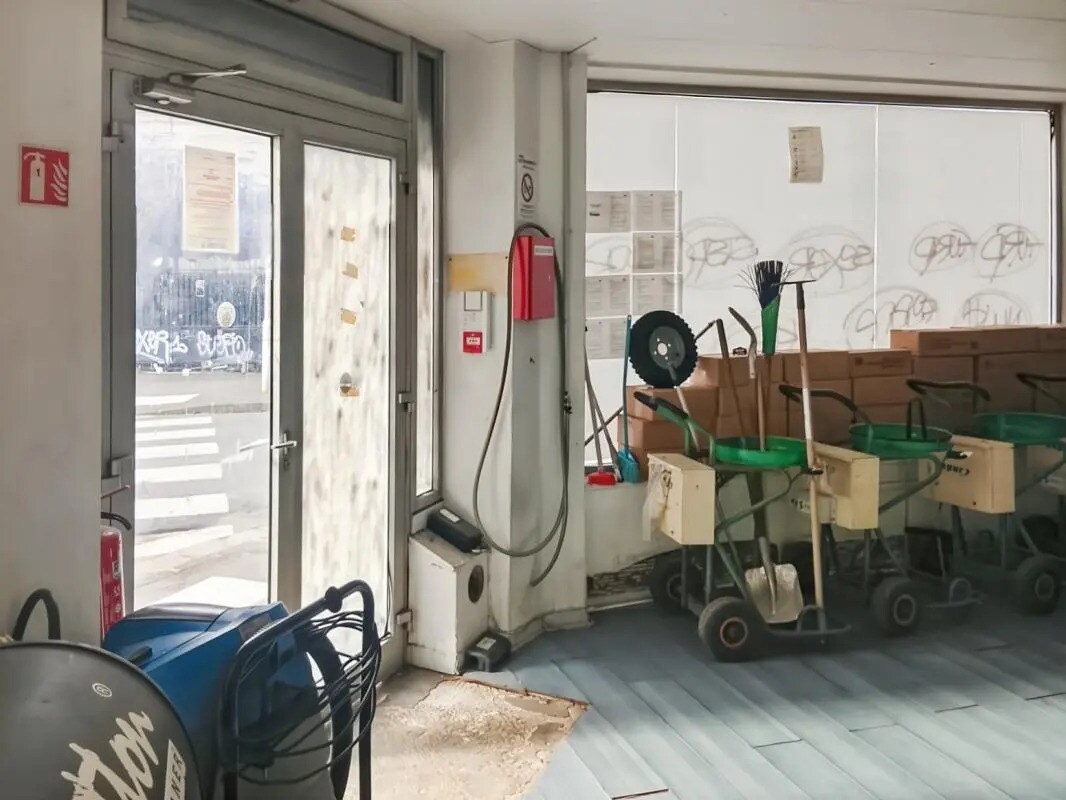 Rue De L'Union, Vincennes for sale Building Photo- Image 1 of 5