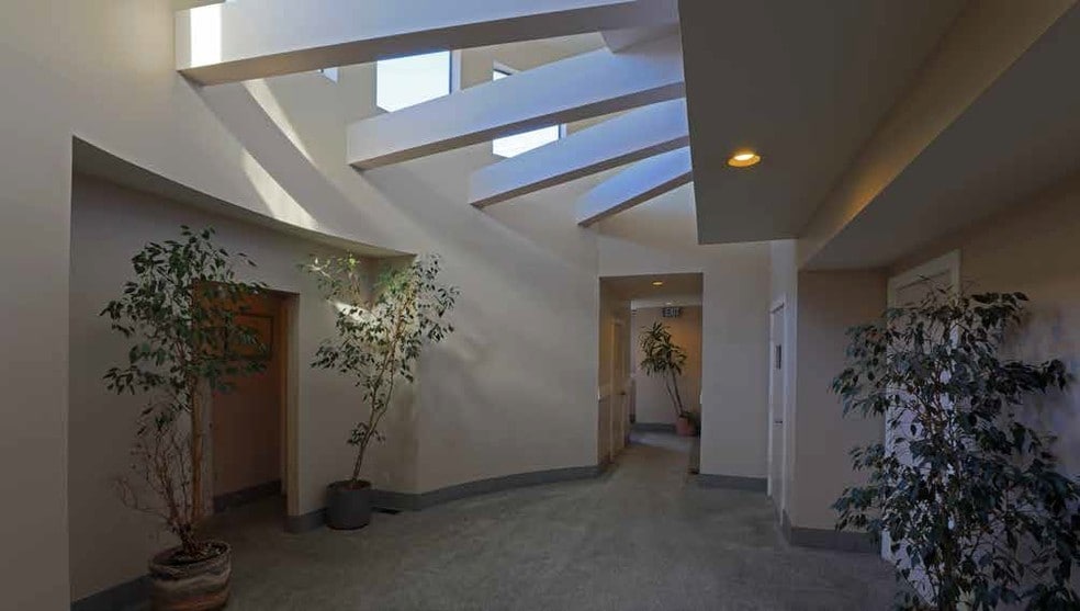 1626 Westwood Blvd, Los Angeles, CA à louer - Photo intérieure - Image 3 de 24