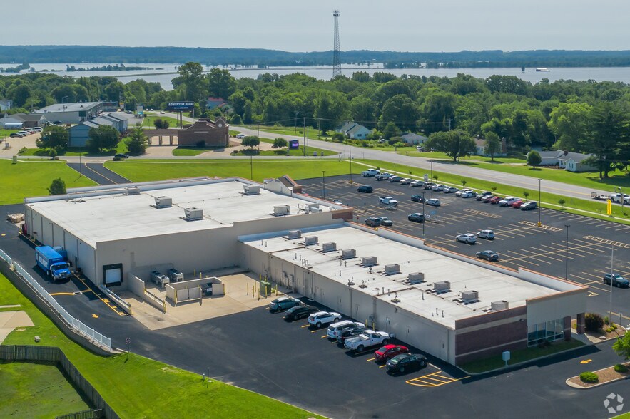 5-37 Winfield Plaza, Winfield, MO à louer - Photo du bâtiment - Image 3 de 6