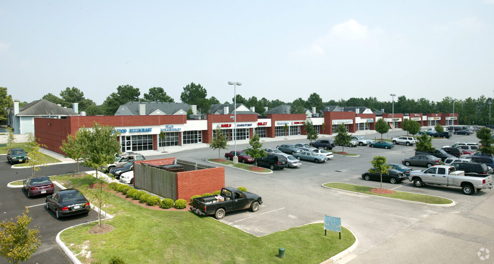 805 Battlefield Blvd N, Chesapeake, VA for lease - Building Photo - Image 3 of 16