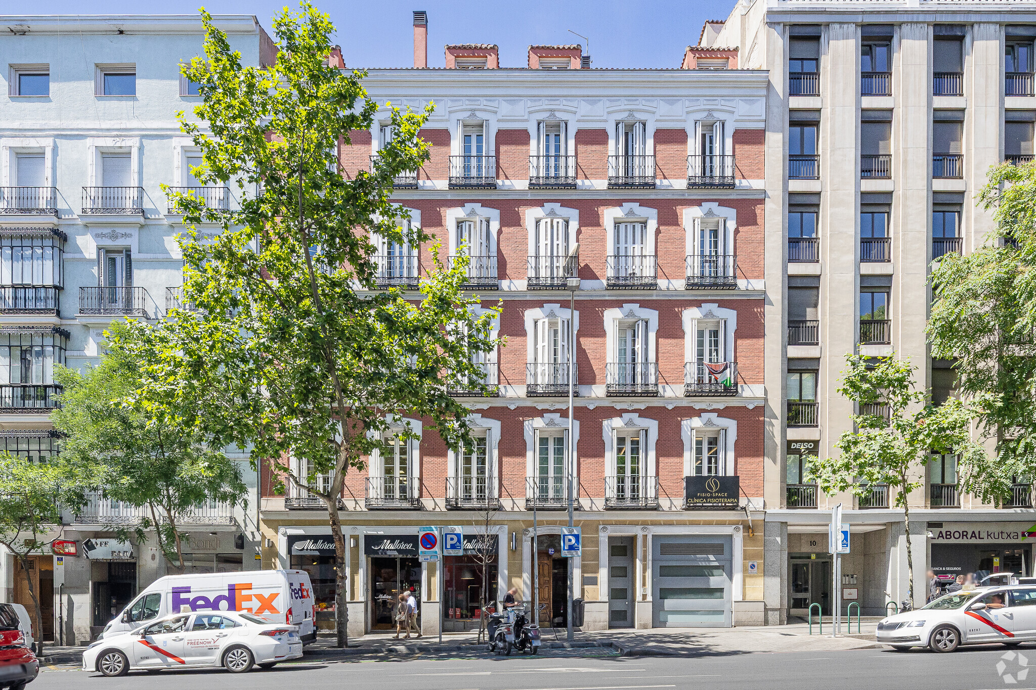 Calle de Génova, 12, Madrid, Madrid à louer Photo principale- Image 1 de 3