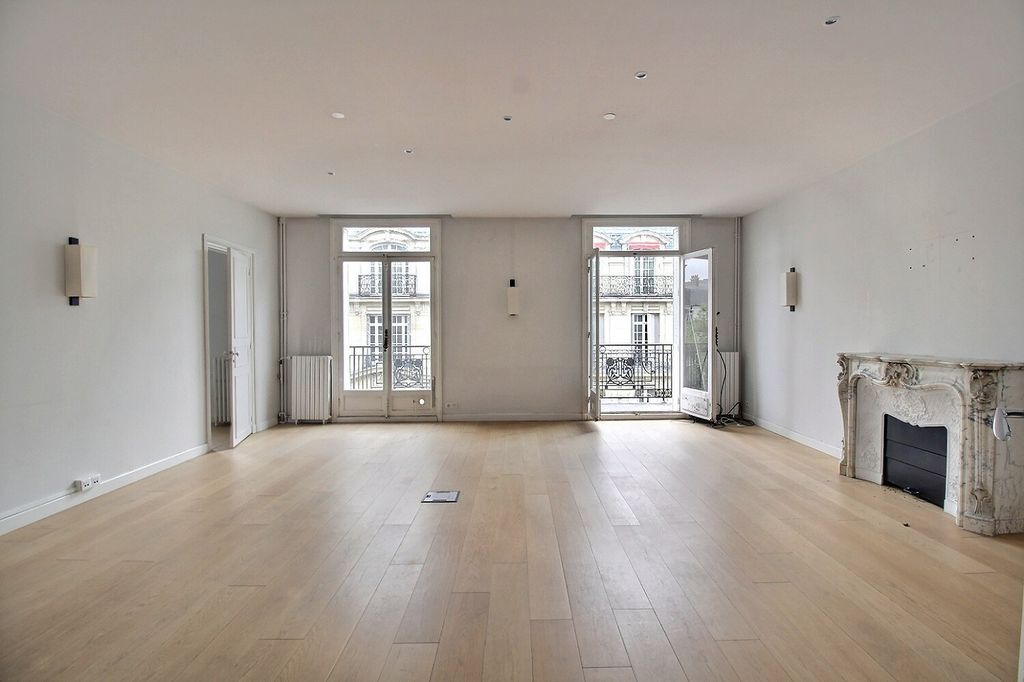 Avenue Du Président Wilson, Paris for lease Interior Photo- Image 1 of 9