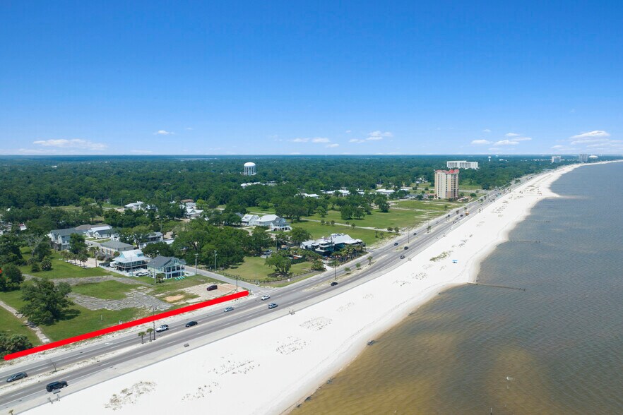 830 E Beach Blvd, Gulfport, MS à vendre - Photo du bâtiment - Image 2 de 25