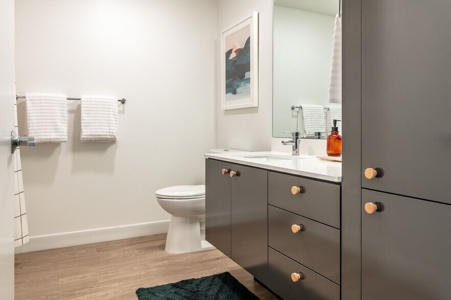 2309 S Jackson St, Seattle, WA à louer - Photo intérieure - Image 2 de 148