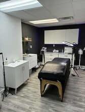 1940 E Thunderbird Rd, Phoenix, AZ for lease Interior Photo- Image 2 of 6