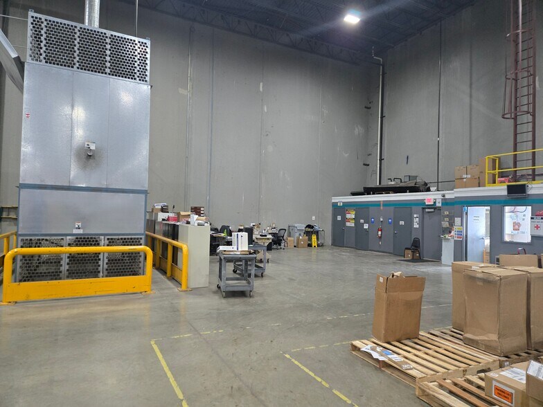5855 Carbonmill Dr, South Bend, IN for lease - Building Photo - Image 2 of 12