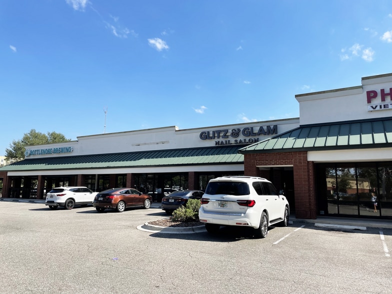 9734 Deer Lake Ct, Jacksonville, FL for lease - Building Photo - Image 3 of 3