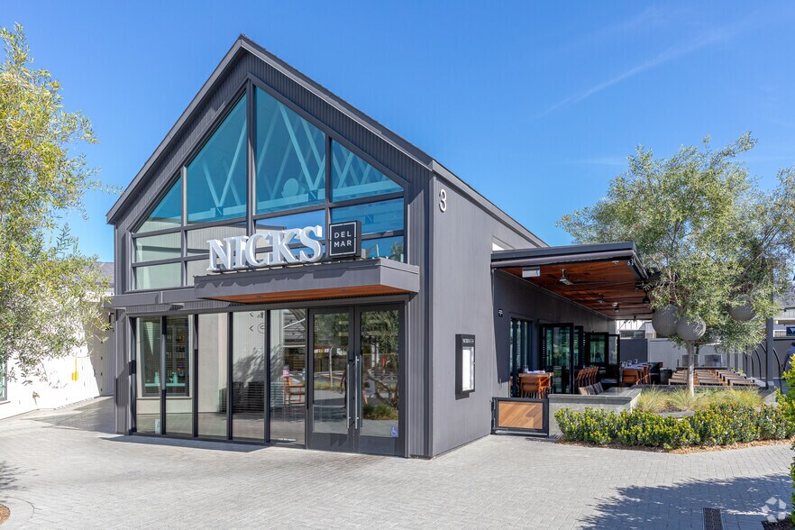 El Camino Real @ Del Mar Heights Road, San Diego, CA à louer - Photo du bâtiment - Image 3 de 34