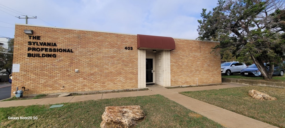 403-407 N Sylvania Ave, Fort Worth, TX for sale - Building Photo - Image 2 of 4