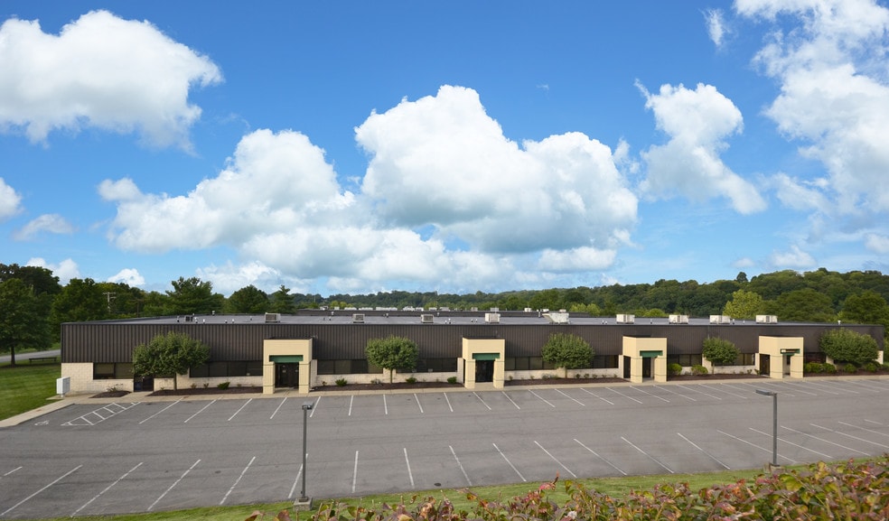 500 Bursca Dr, Bridgeville, PA for lease - Building Photo - Image 2 of 9
