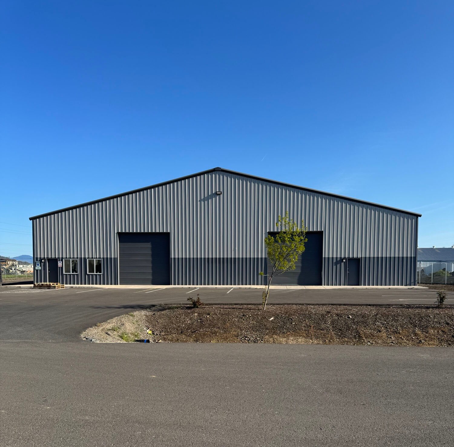 1913 Bobcat Way, Medford, OR for lease Building Photo- Image 1 of 6