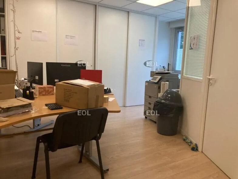Bureau dans Saint-Maur-des-Fossés à vendre - Photo intérieure - Image 2 de 5