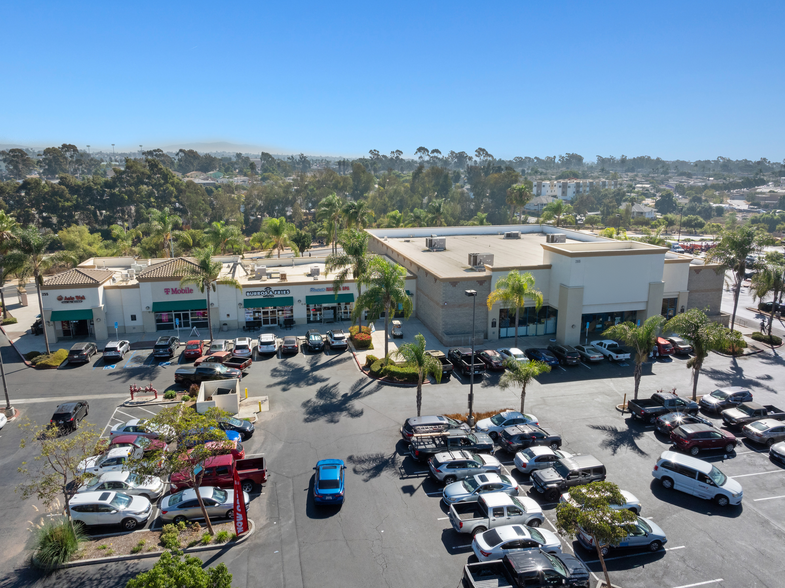 255-265 Marketplace Ave, San Diego, CA for lease - Building Photo - Image 2 of 10