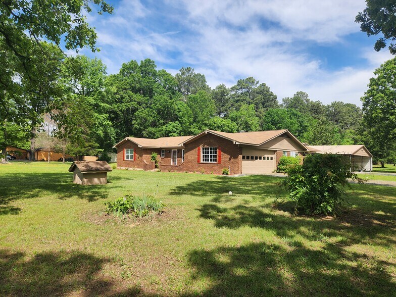 8809 N Kings Hwy, Texarkana, TX à vendre - Photo du bâtiment - Image 2 de 7