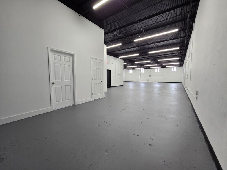 224 NW 1st Ave, Hallandale Beach, FL for sale - Building Photo - Image 3 of 11