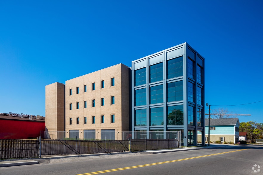 229 Huger St, Charleston, SC for lease - Building Photo - Image 2 of 23