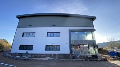 Walsingham Dr, Nuneaton for sale Building Photo- Image 1 of 3