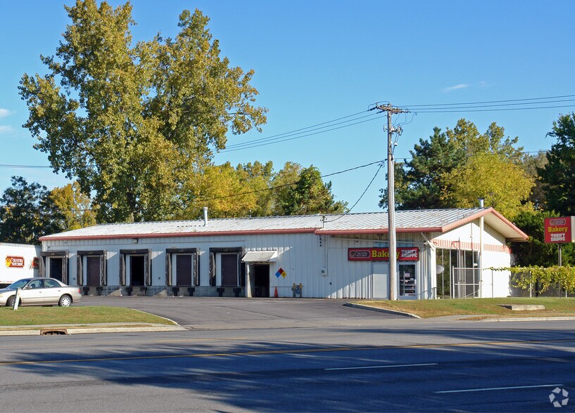 240 Wolf Rd, Albany, NY for sale - Primary Photo - Image 1 of 2