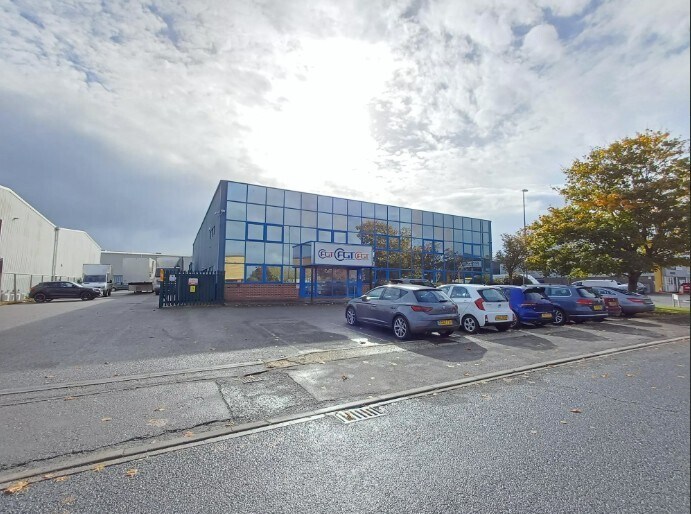 3 Steyning Way, Bognor Regis à louer - Photo du bâtiment - Image 2 de 5