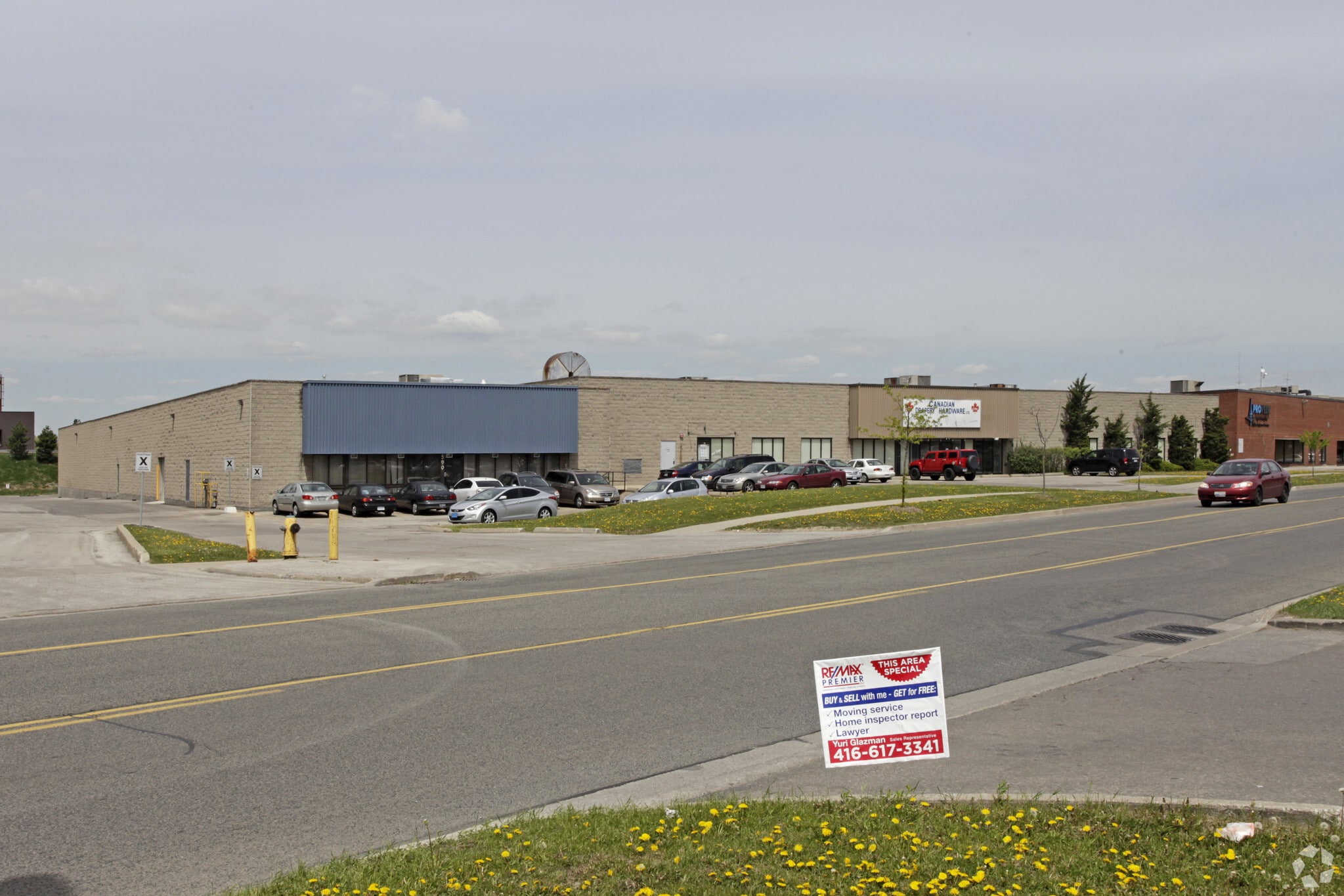 590-600 Steeprock Dr, Toronto, ON for sale Primary Photo- Image 1 of 1