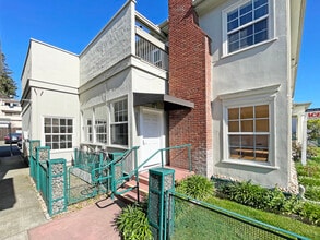 3929 Grand Ave, Oakland, CA à louer Photo du bâtiment- Image 2 de 15