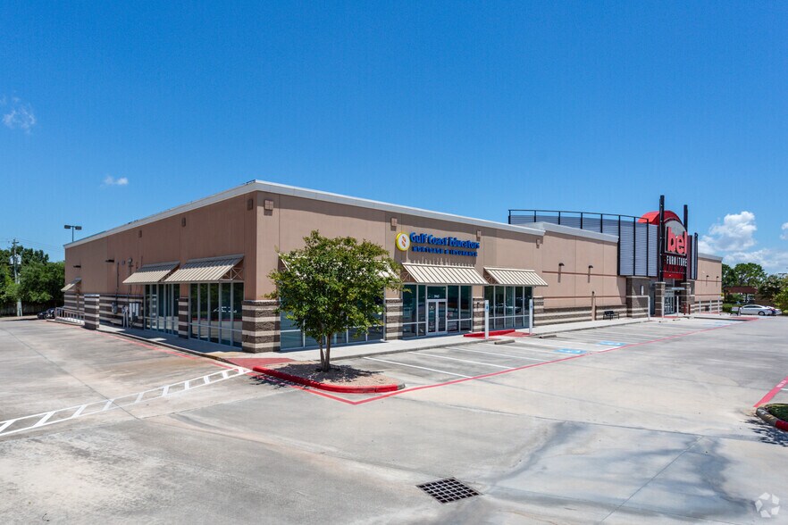 3943-3949 Fairway Plaza Dr, Pasadena, TX for sale - Primary Photo - Image 1 of 6