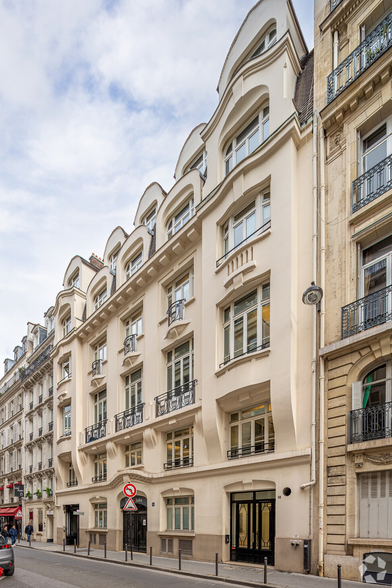 14 Rue Cambacérès, Paris for lease Primary Photo- Image 1 of 17
