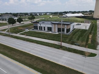 More details for 5780 West Parkway, Johnston, IA - Office/Retail for Lease