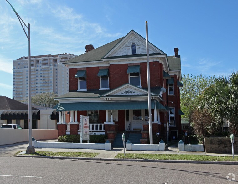 332 E Adams St, Jacksonville, FL à vendre - Photo du bâtiment - Image 2 de 5