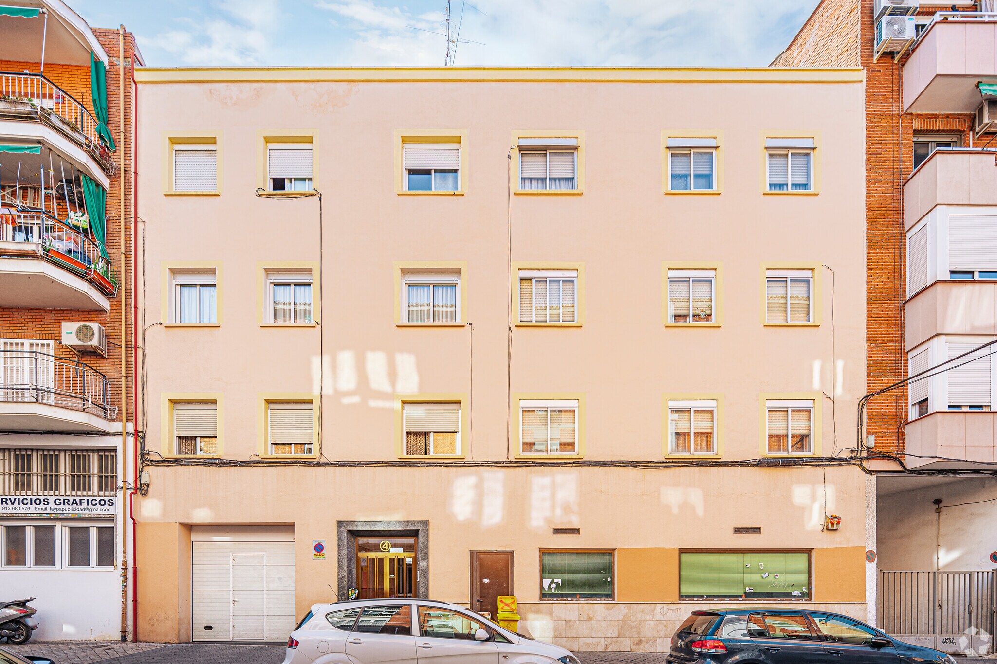 Calle del Arroyo de la Elipa, 4, Madrid, Madrid for sale Primary Photo- Image 1 of 3