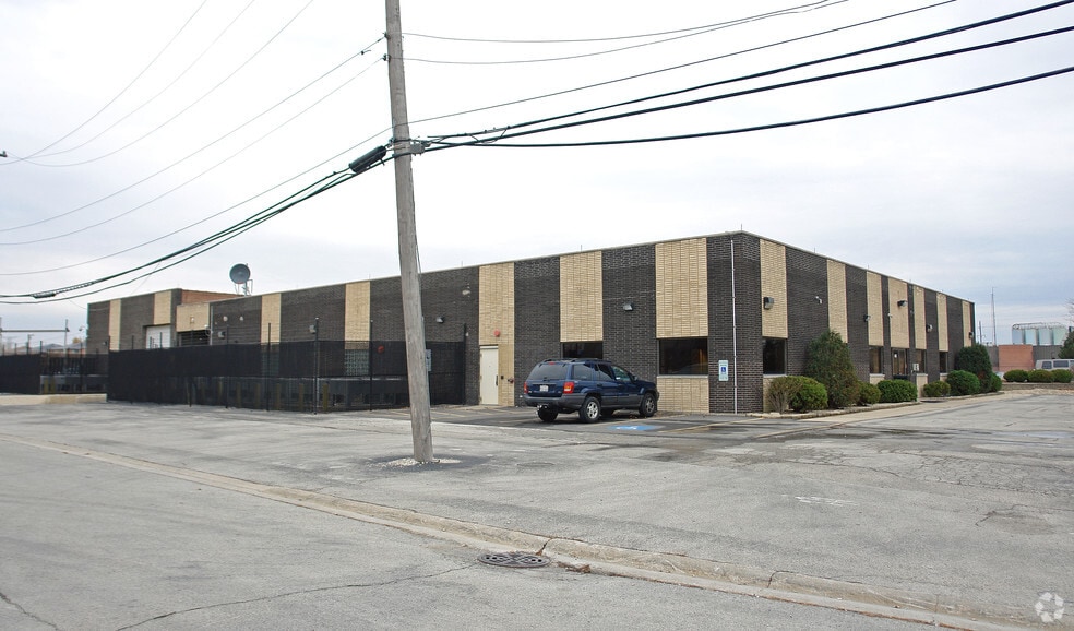 7459 W 79th St, Bridgeview, IL for lease - Building Photo - Image 3 of 26