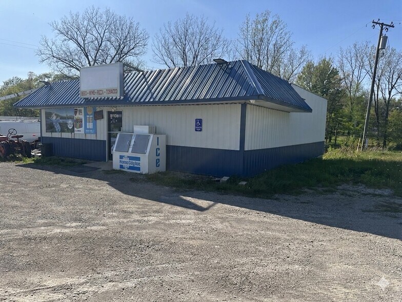 3497 E Sanilac Rd, Caro, MI à vendre - Photo du bâtiment - Image 2 de 3