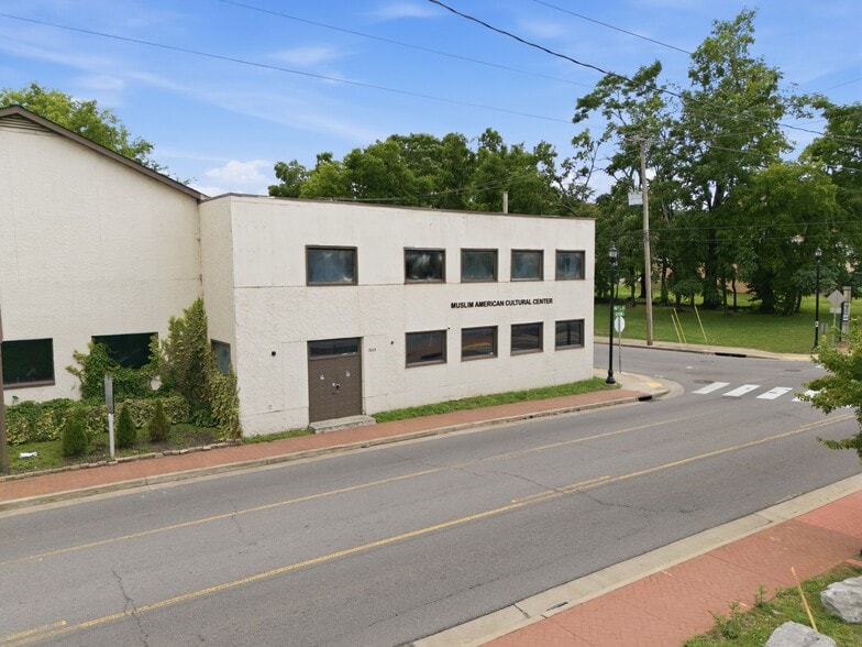 16th and Jefferson portfolio of 1 properties for sale on LoopNet.ca - Building Photo - Image 2 of 14