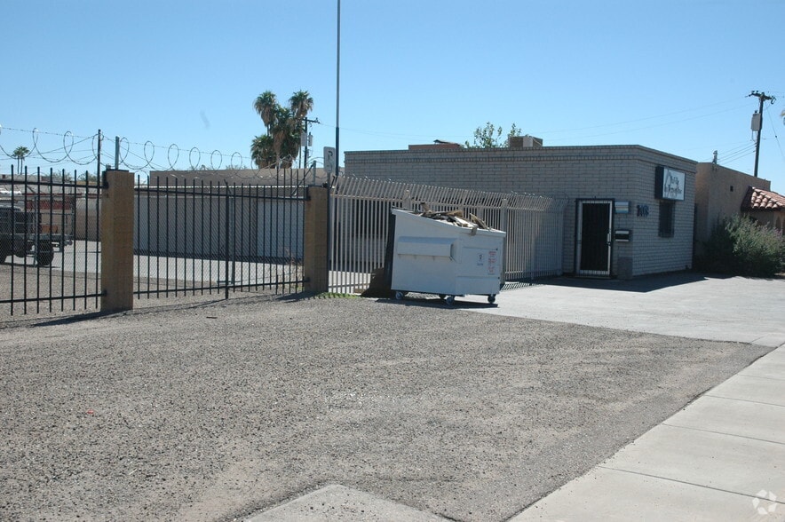 7019 N 53rd Ave, Glendale, AZ à vendre - Photo du bâtiment - Image 2 de 2