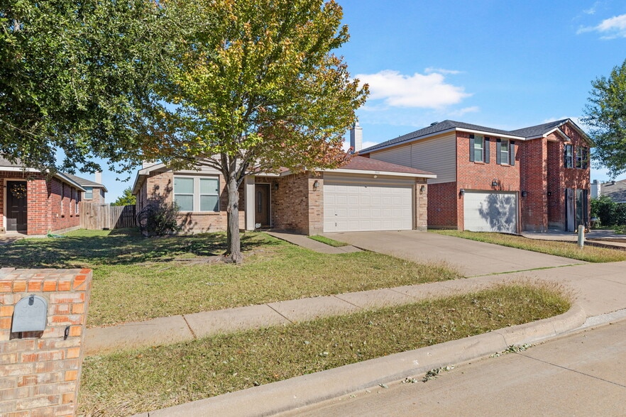 3940 German Pointer Way, Fort Worth, TX à vendre - Photo principale - Image 1 de 3