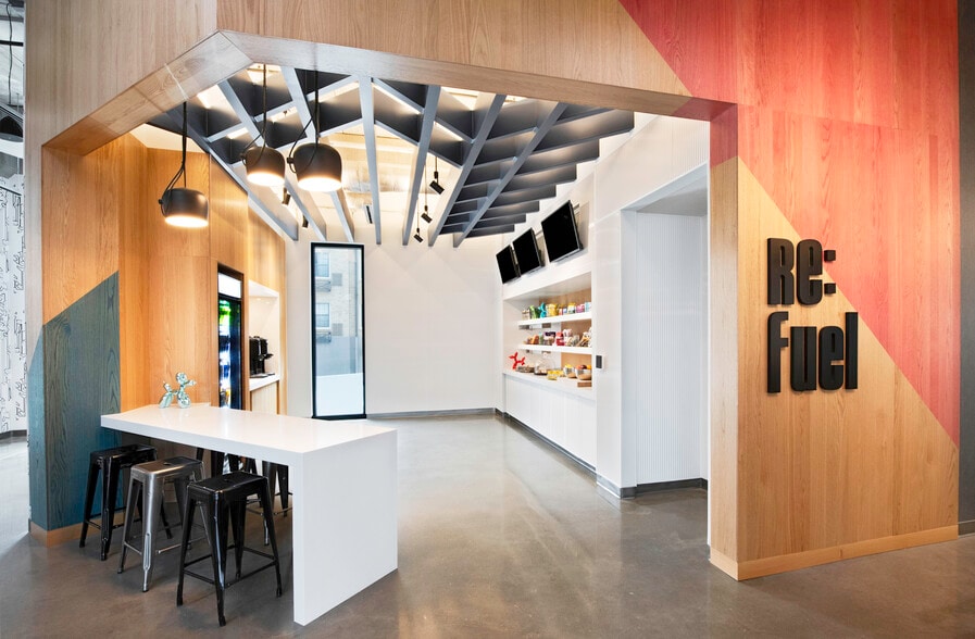 4600 Wornall Rd, Kansas City, MO for lease - Interior Photo - Image 3 of 9