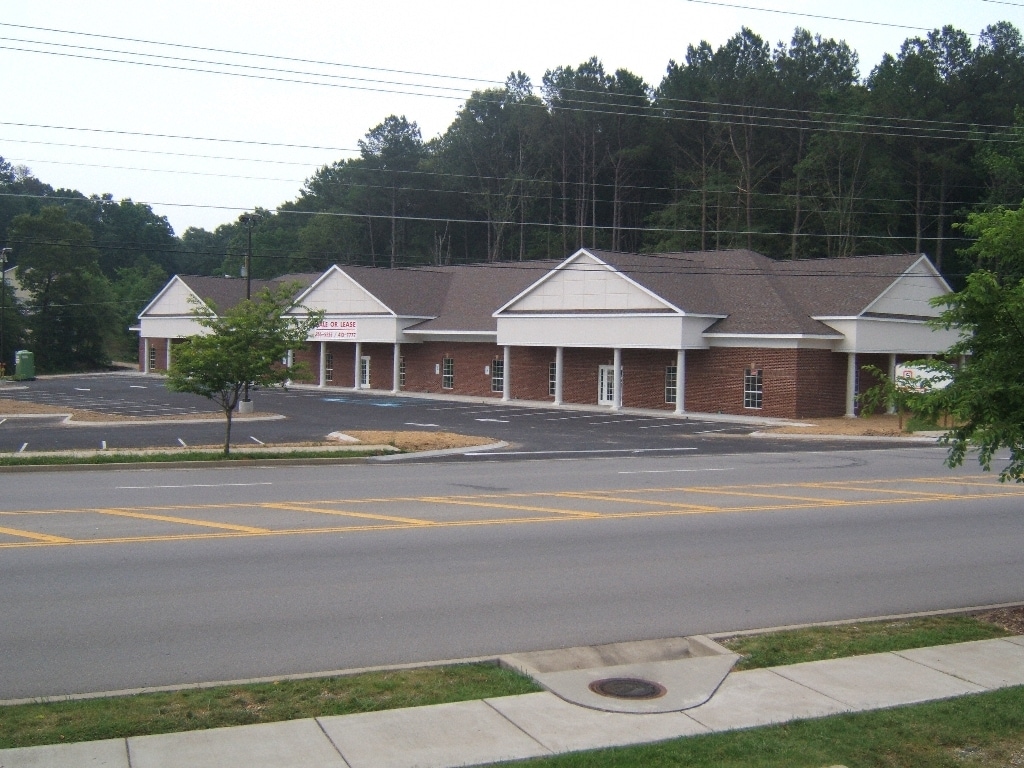 6221 Shallowford Rd, Chattanooga, TN for lease Primary Photo- Image 1 of 2